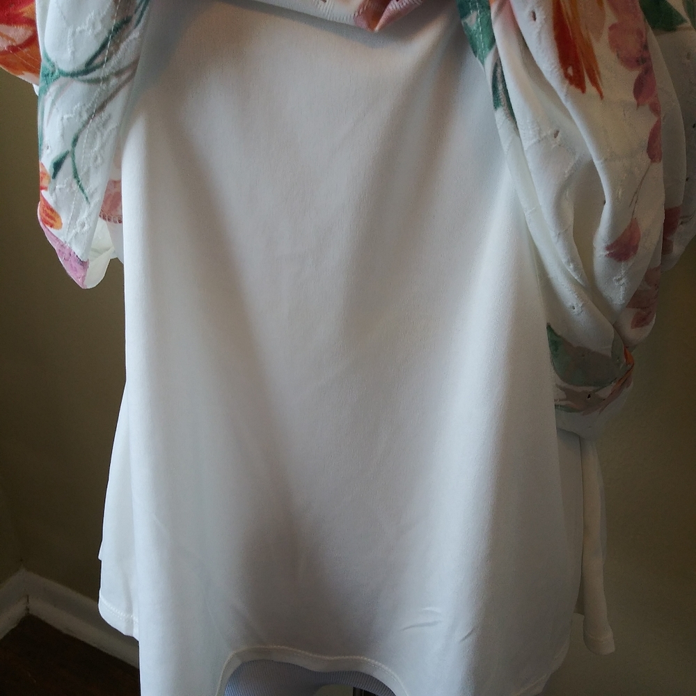 Cato White Floral Eyelet Knotted Blouse with Flutter Sleeves - Picture 5 of 7